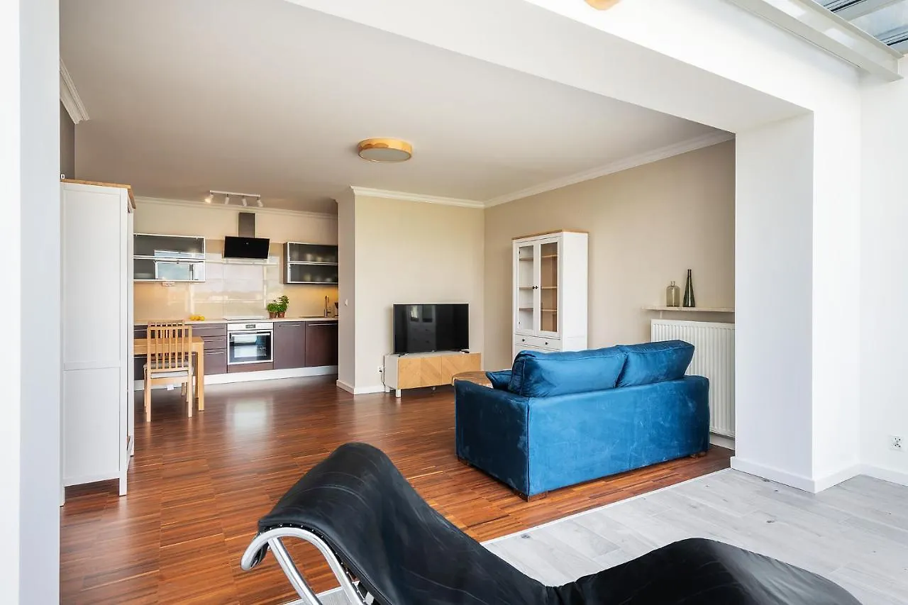 Kobielska 6 - Bezplatny Parking - Free Parking - 500M Wojskowy Instytut Medyczny - Wielki Taras Z Przepieknym Widokiem Na Park - Apartament Dla 4 Osob - Better Rentral Warszawa