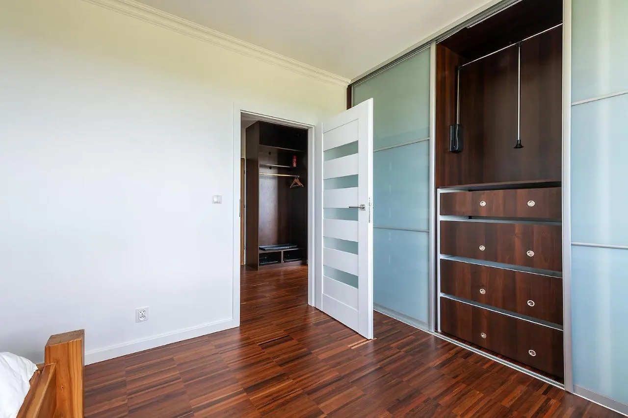 Kobielska 6 - Bezplatny Parking - Free Parking - 500M Wojskowy Instytut Medyczny - Wielki Taras Z Przepieknym Widokiem Na Park - Apartament Dla 4 Osob - Better Rentral Варшава 0*,